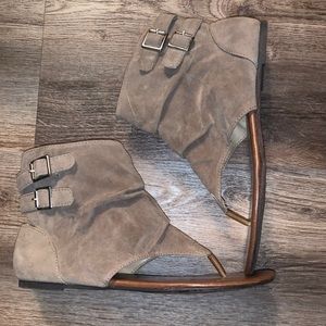 NWOT! FINAL PRICE! Qupid Suede Sandals